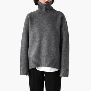 Women’s Turtleneck Sweater with Long Sleeves and Ribbed Texture