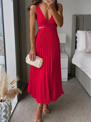 Elegant Sleeveless Dress with Open Back Graceful Sophistication for Warm-Weather Occasions