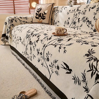 Elegant Floral Patterned Throw with Fringe Trim