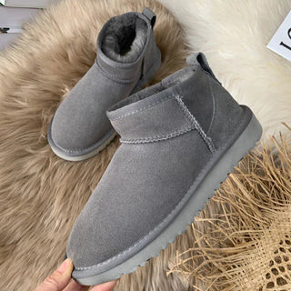 Warm & Stylish Women’s Boots with Non-Slip Sole