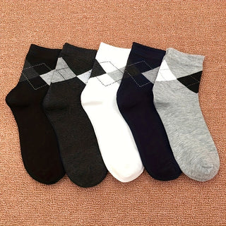 Checked Men's Socks – Classic Pattern, Modern Comfort