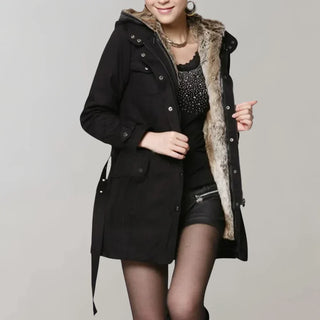 Elegant Women’s Parka with Faux Fur Lining