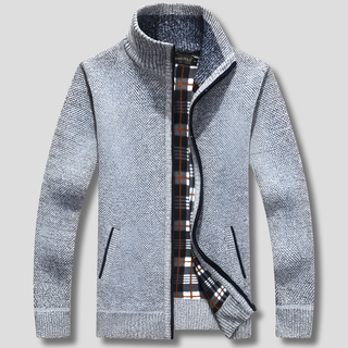 Knitted Men’s Sweater with Zipper for Warmth and Style