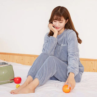 Luna Luxe – Women’s Pajama Set with Elegant Design and Supreme Comfort
