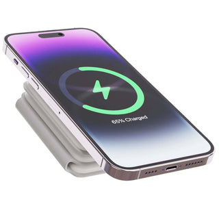 Compact 3-in-1 Wireless Charger – Foldable Design for Apple Products