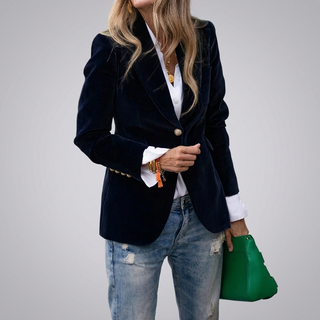 Elegant Women’s Blazer Jacket with Tailored Design